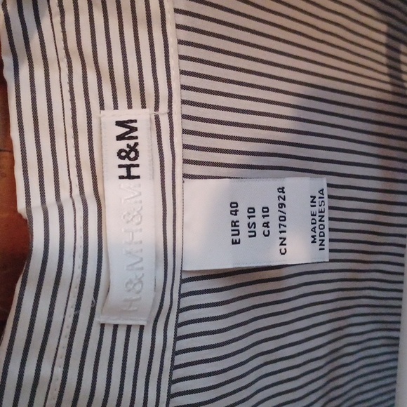 Top - Picture 2 of 6